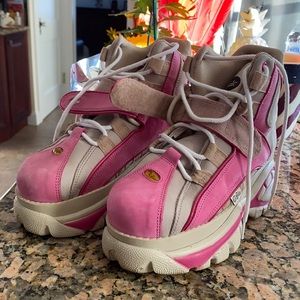 Buffalo platform shoes